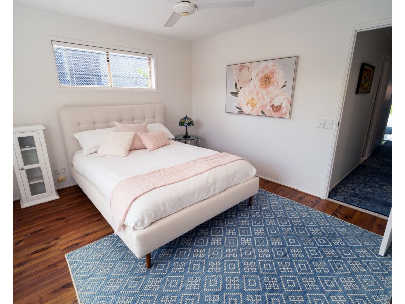 2/17 Cawthray Street, Biggera Waters QLD 4216