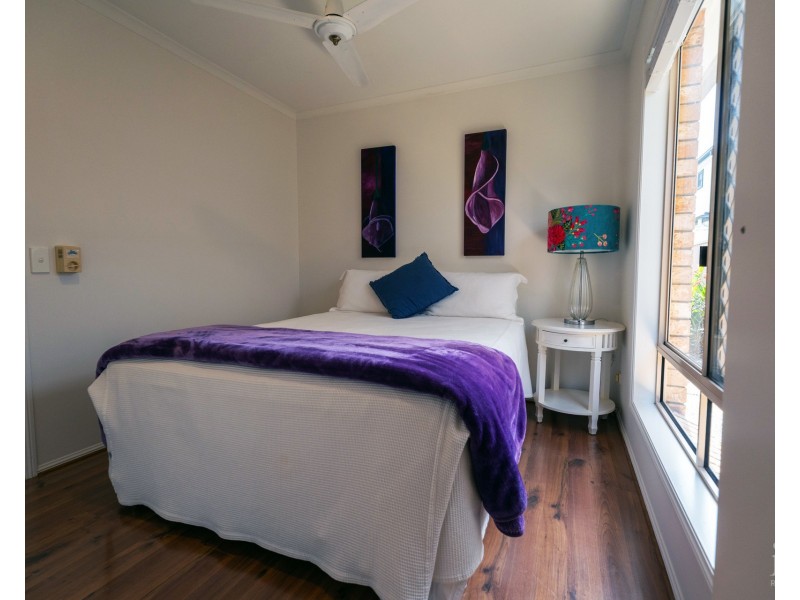 2/17 Cawthray Street, Biggera Waters QLD 4216