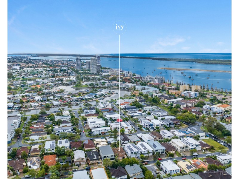 2/17 Cawthray Street, Biggera Waters QLD 4216