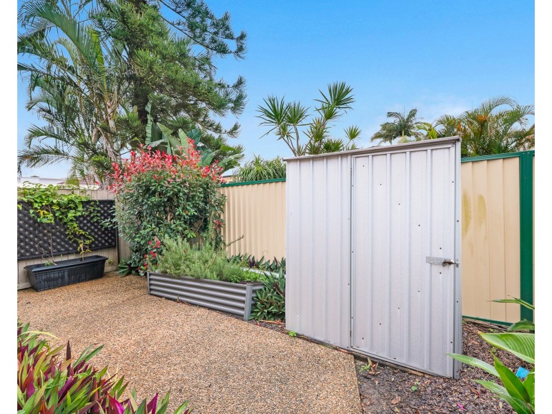 2/17 Cawthray Street, Biggera Waters QLD 4216