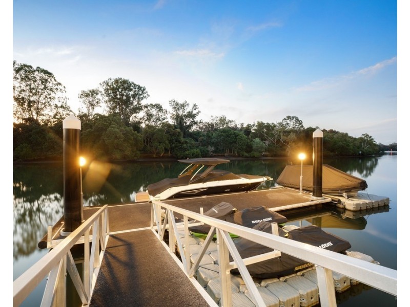 2516 Cressbrook Drive, Hope Island QLD 4212