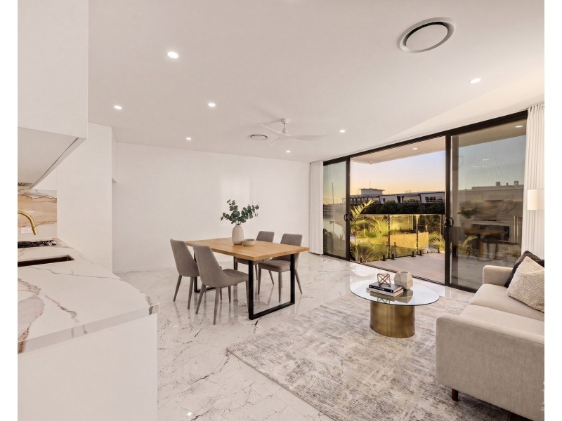 5030 Harbourview Drive, Hope Island QLD 4212