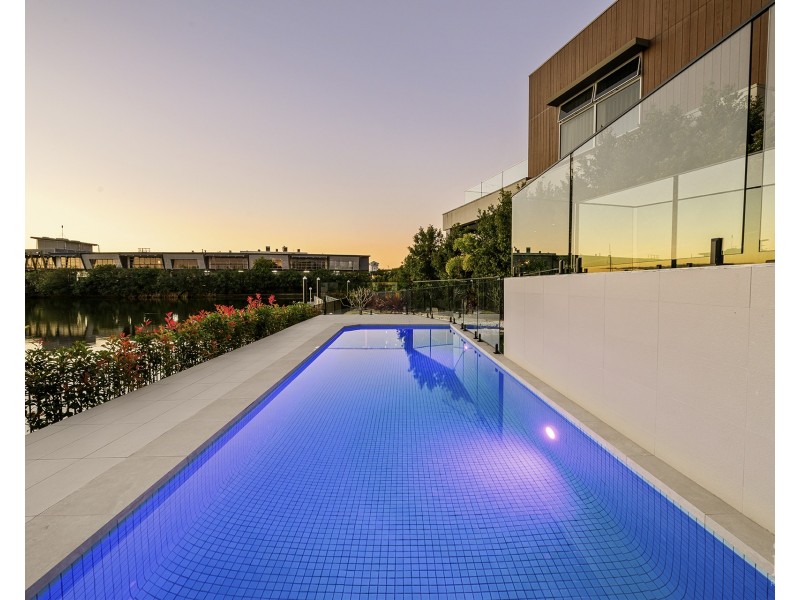 5030 Harbourview Drive, Hope Island QLD 4212