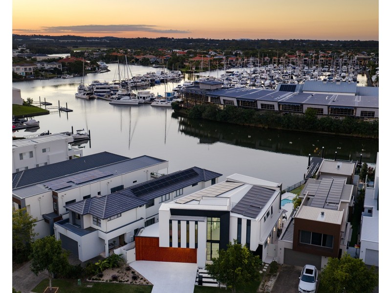 5030 Harbourview Drive, Hope Island QLD 4212