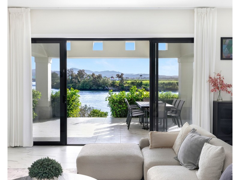 3131 Riverleigh Drive, Hope Island QLD 4212