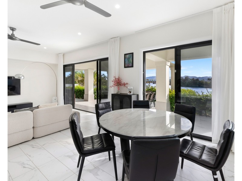 3131 Riverleigh Drive, Hope Island QLD 4212