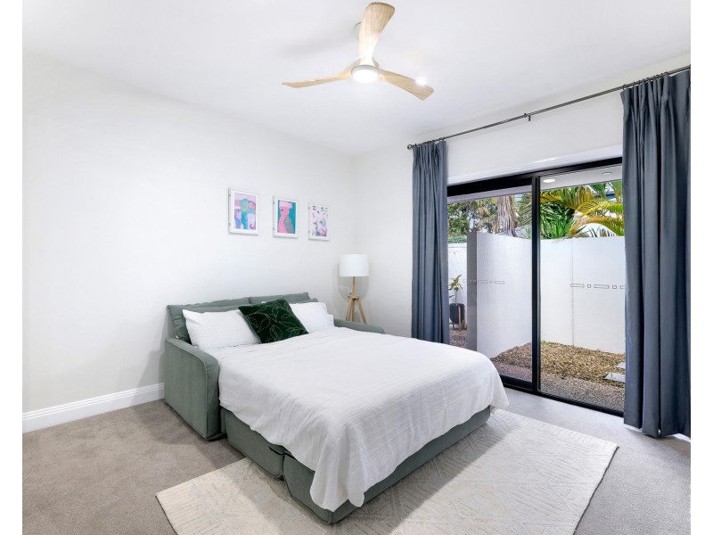 3131 Riverleigh Drive, Hope Island QLD 4212