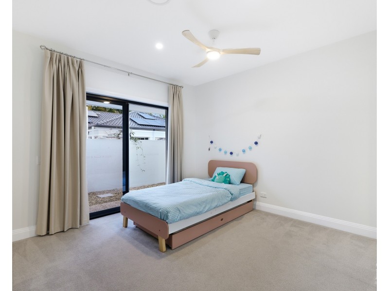 3131 Riverleigh Drive, Hope Island QLD 4212