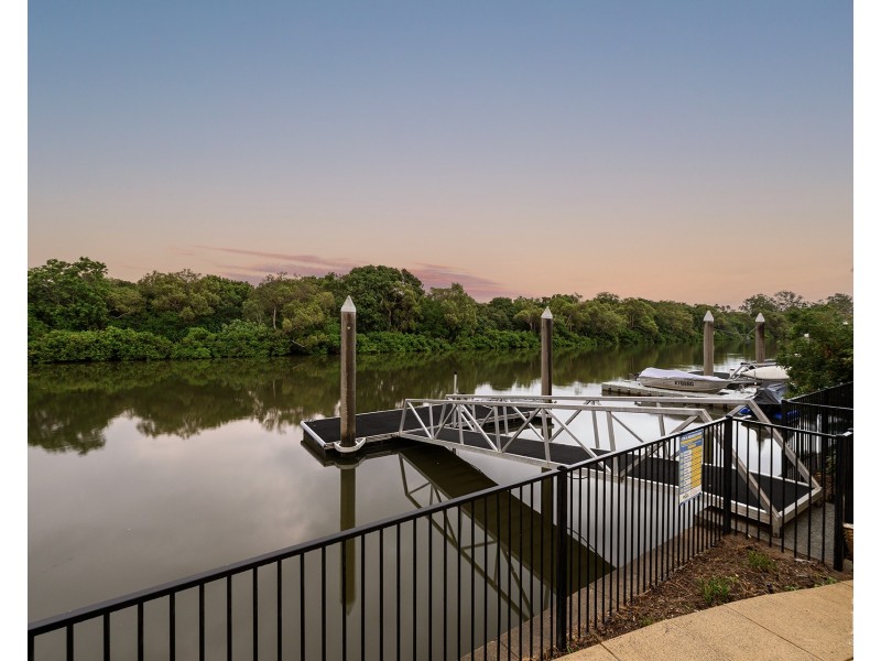 2344 Cressbrook Drive, Hope Island QLD 4212