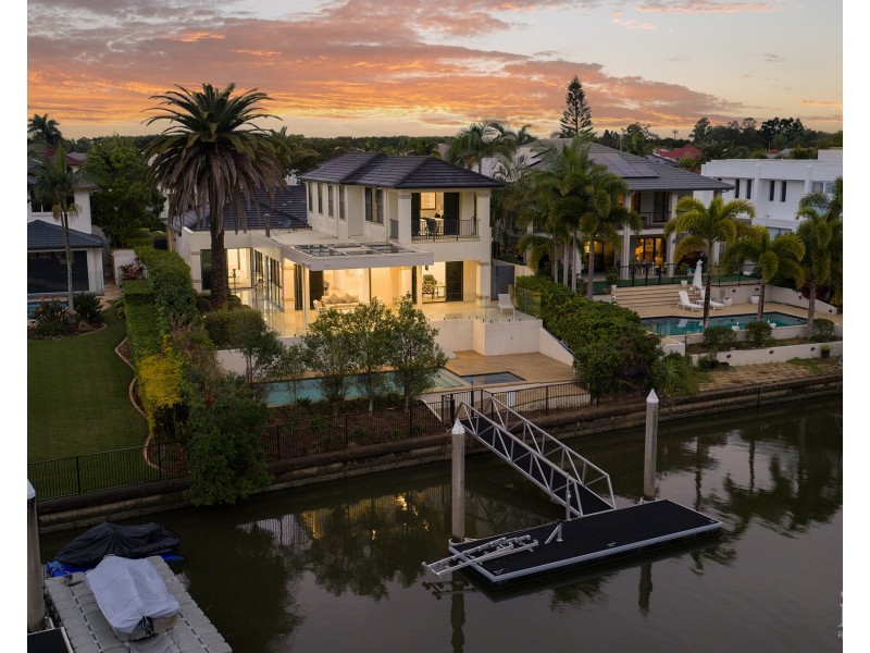 2344 Cressbrook Drive, Hope Island QLD 4212