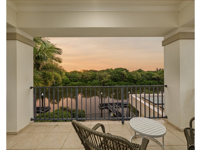 2344 Cressbrook Drive, Hope Island QLD 4212