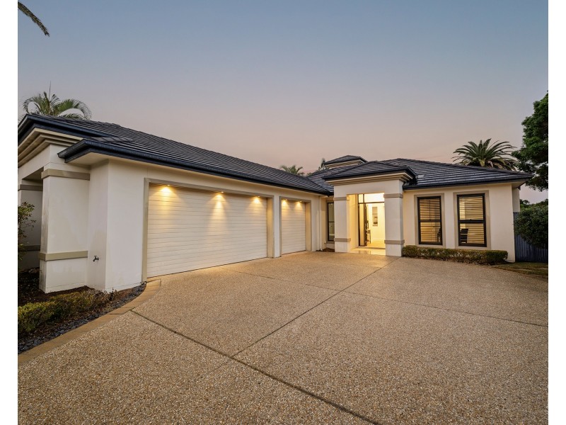 2344 Cressbrook Drive, Hope Island QLD 4212