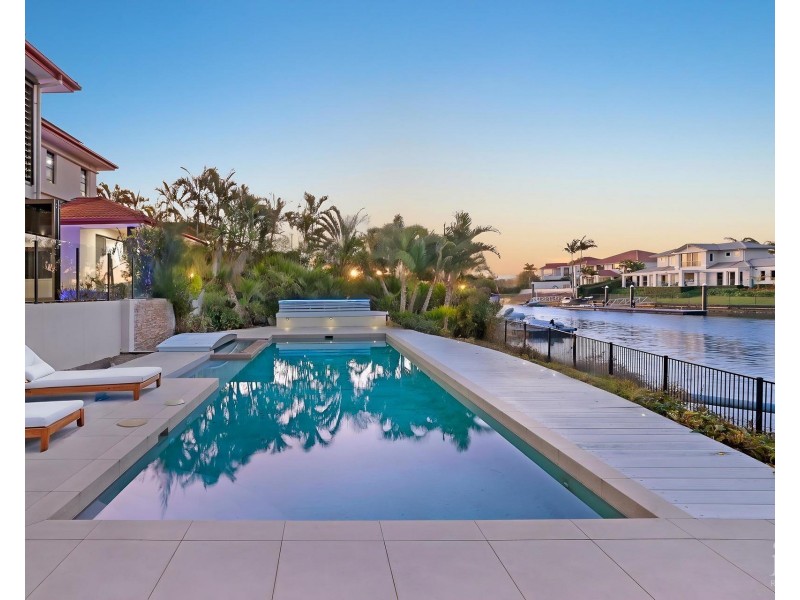 3103 Riverleigh Drive, Hope Island QLD 4212