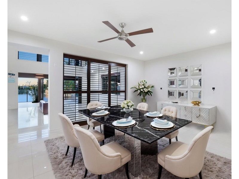 3103 Riverleigh Drive, Hope Island QLD 4212