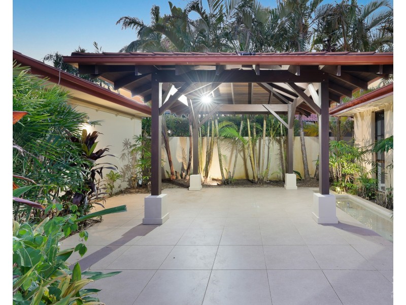 3103 Riverleigh Drive, Hope Island QLD 4212