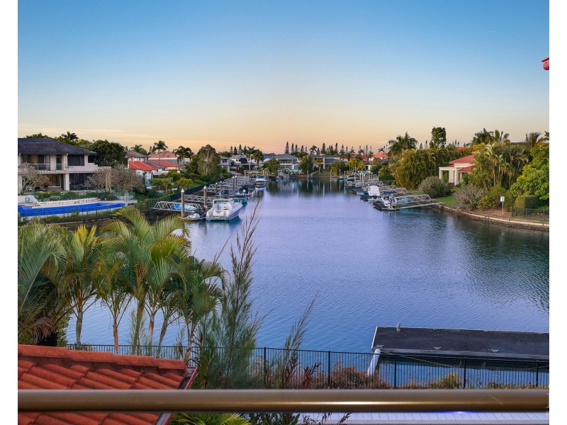 3103 Riverleigh Drive, Hope Island QLD 4212