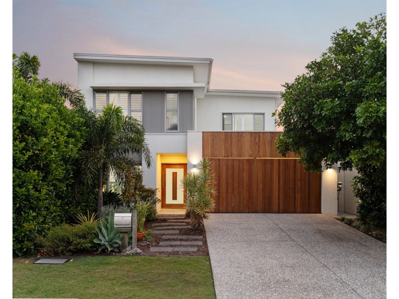 7828 Pavilions Close, Hope Island QLD 4212