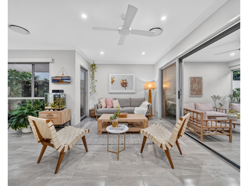 7828 Pavilions Close, Hope Island QLD 4212