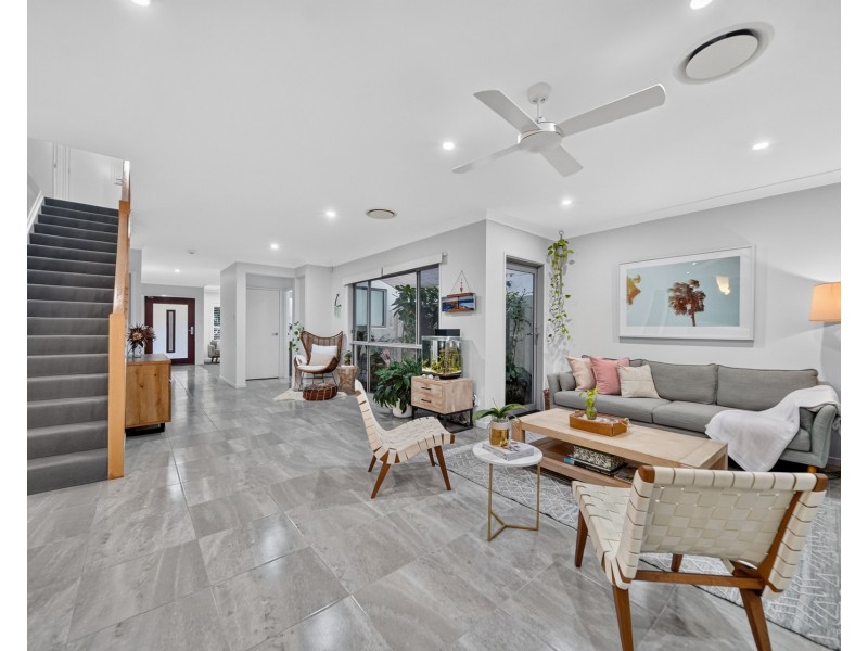 7828 Pavilions Close, Hope Island QLD 4212