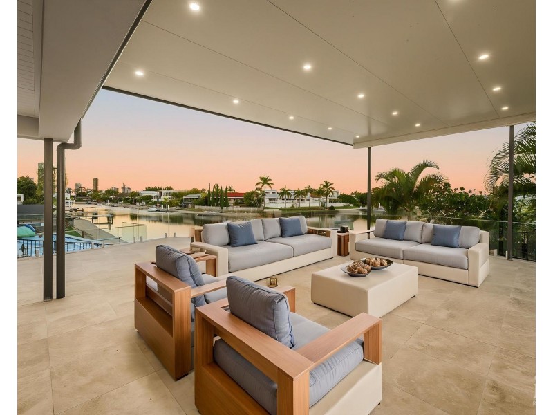 1 Rudd Street, Broadbeach Waters QLD 4218