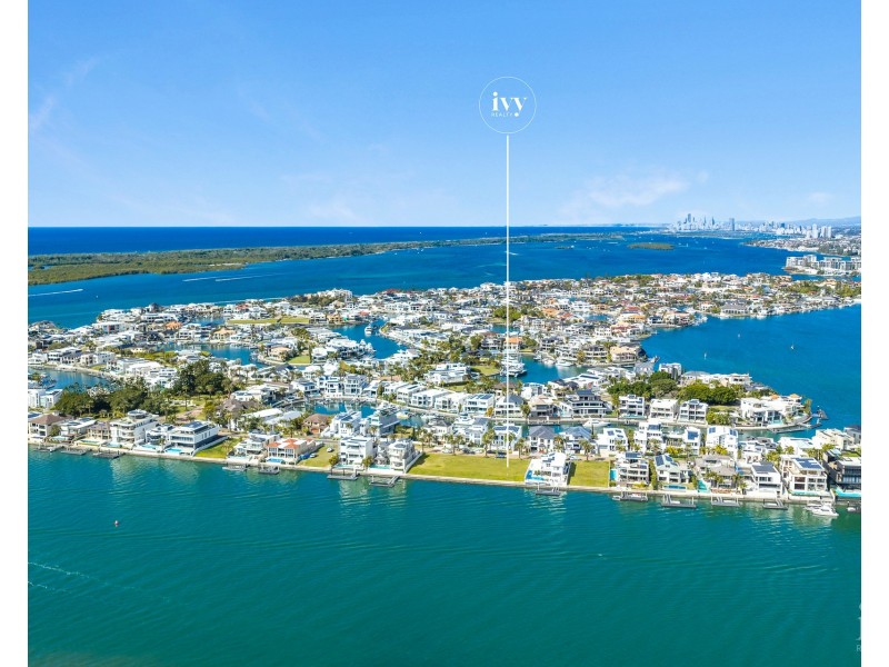 21 Knightsbridge Parade West, Sovereign Islands QLD 4216