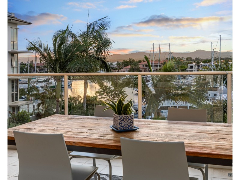 1768/1 Rialto Quay Drive Quay, Hope Island QLD 4212