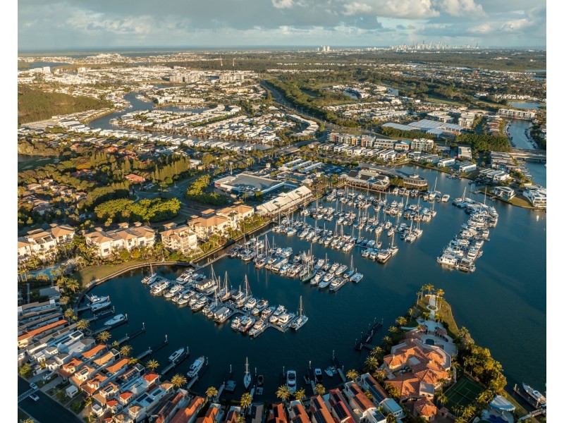 1768/1 Rialto Quay Drive Quay, Hope Island QLD 4212