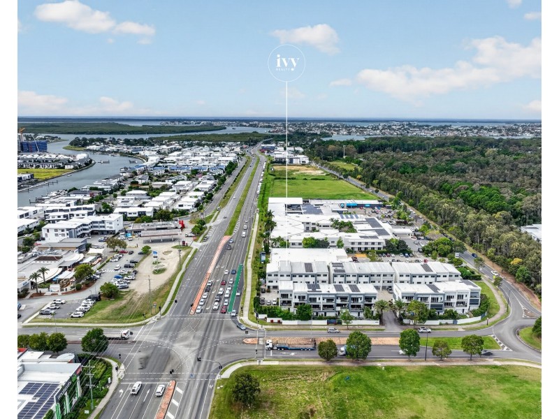 20/1 Mervyn Thomas Drive, Hope Island QLD 4212