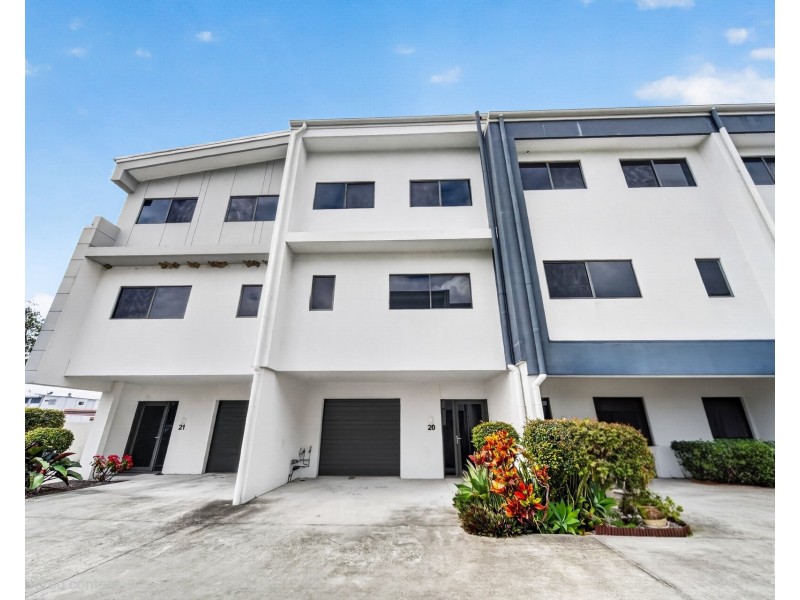 20/1 Mervyn Thomas Drive, Hope Island QLD 4212