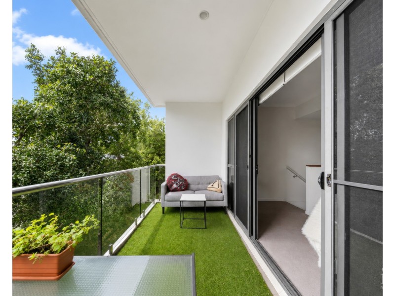 20/1 Mervyn Thomas Drive, Hope Island QLD 4212