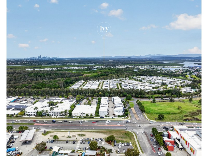 20/1 Mervyn Thomas Drive, Hope Island QLD 4212