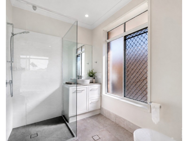 91 Columbus Drive, Hollywell QLD 4216