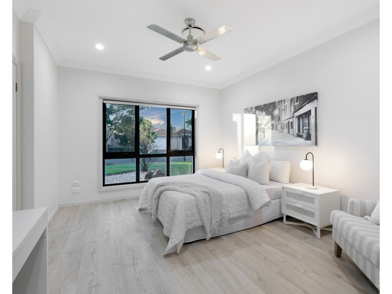 1069 Killymoon Drive, Hope Island QLD 4212