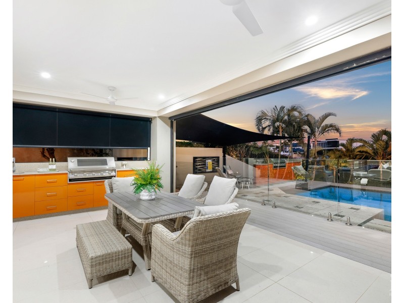 1069 Killymoon Drive, Hope Island QLD 4212