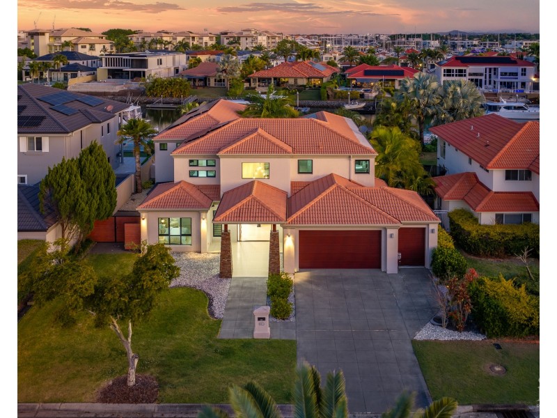 1069 Killymoon Drive, Hope Island QLD 4212