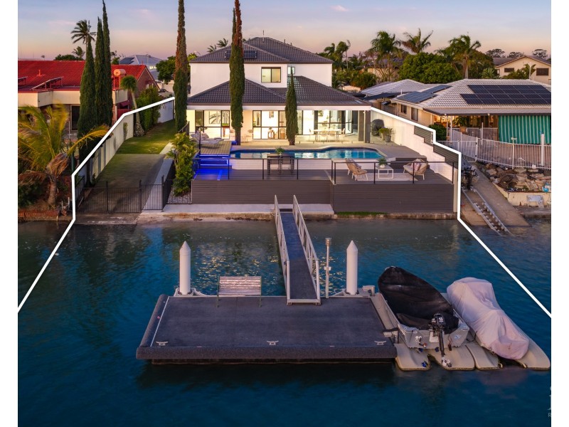 34 O’Grady Drive, Paradise Point QLD 4216