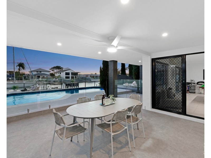 34 O’Grady Drive, Paradise Point QLD 4216