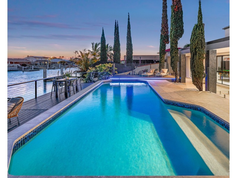 34 O’Grady Drive, Paradise Point QLD 4216