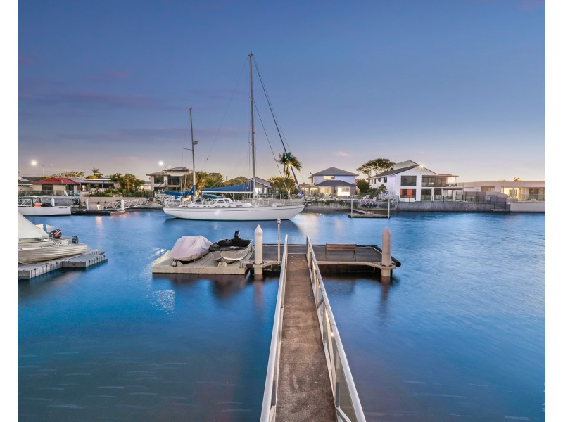 34 O’Grady Drive, Paradise Point QLD 4216