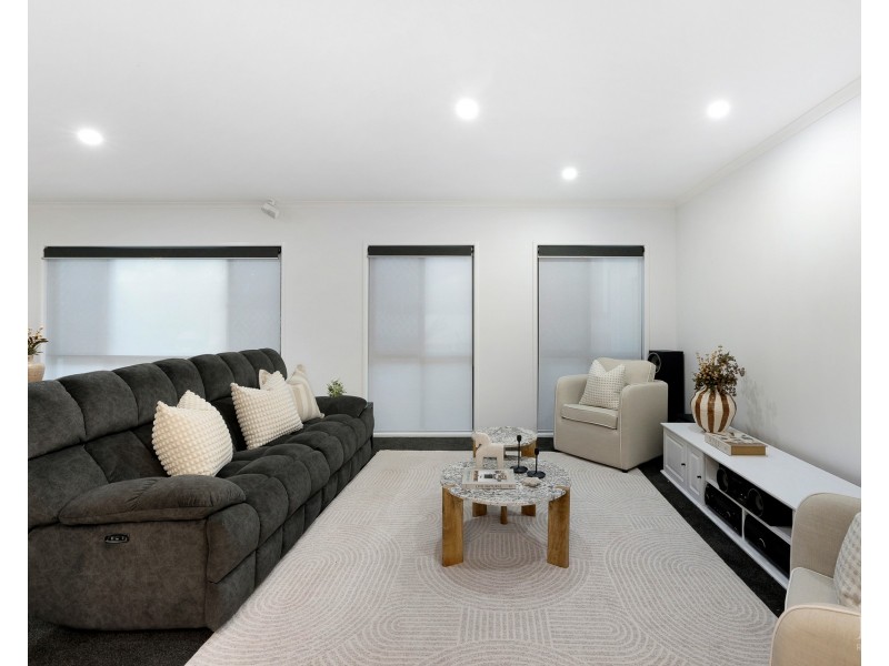34 O’Grady Drive, Paradise Point QLD 4216