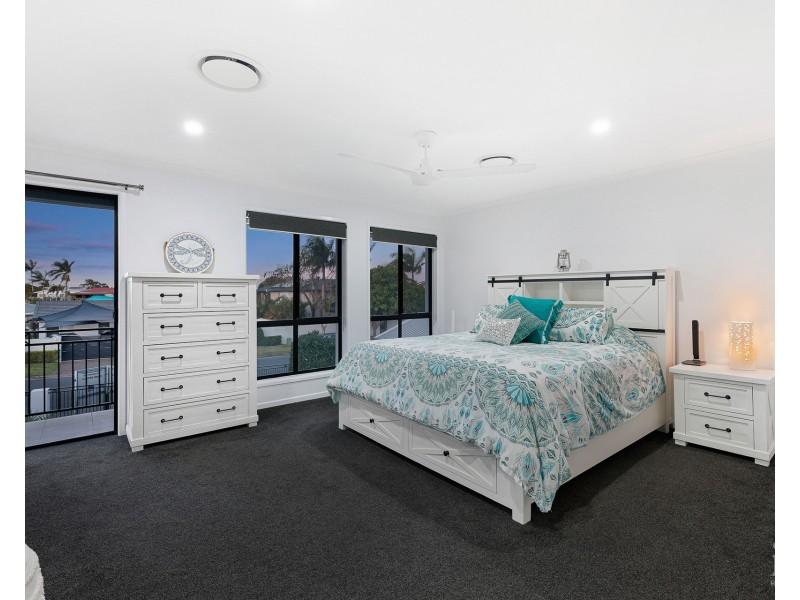 34 O’Grady Drive, Paradise Point QLD 4216