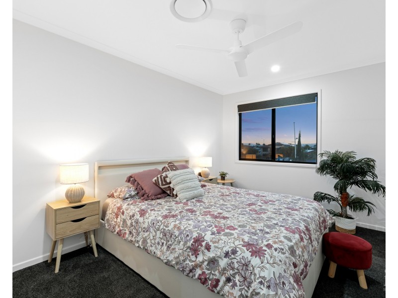 34 O’Grady Drive, Paradise Point QLD 4216