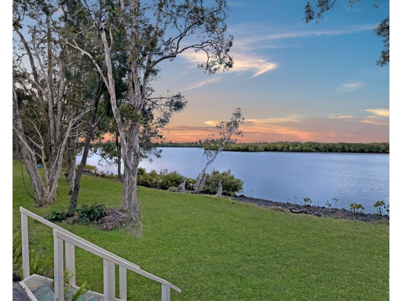 25 The Estuary, Coombabah QLD 4216