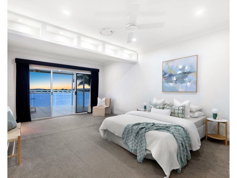 34 Brittanic Crescent, Sovereign Islands QLD 4216