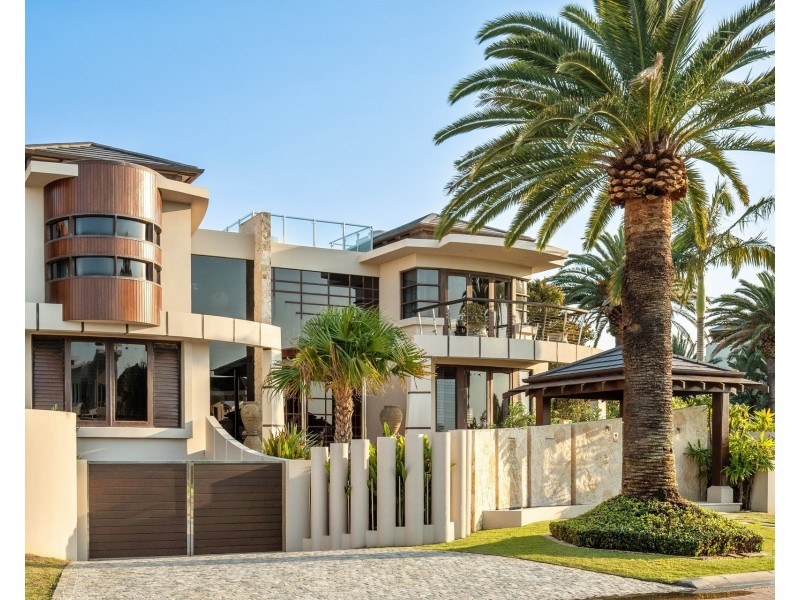 1 Westminster Court, Sovereign Islands QLD 4216