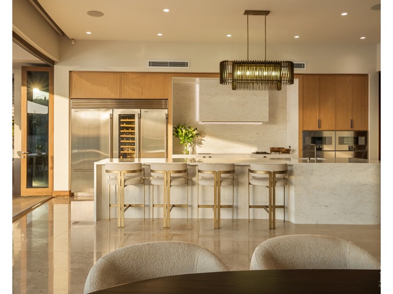 1 Westminster Court, Sovereign Islands QLD 4216