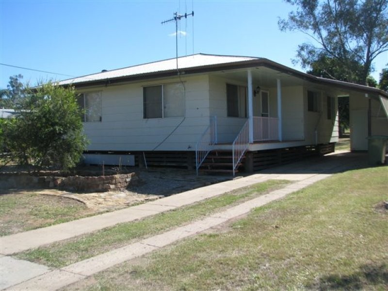 4 Perry Street, Dysart QLD 4745