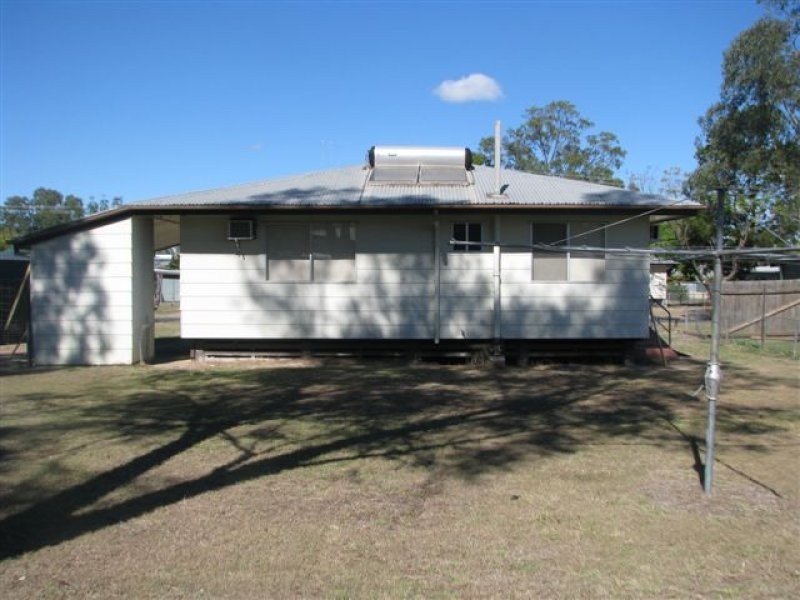 4 Perry Street, Dysart QLD 4745