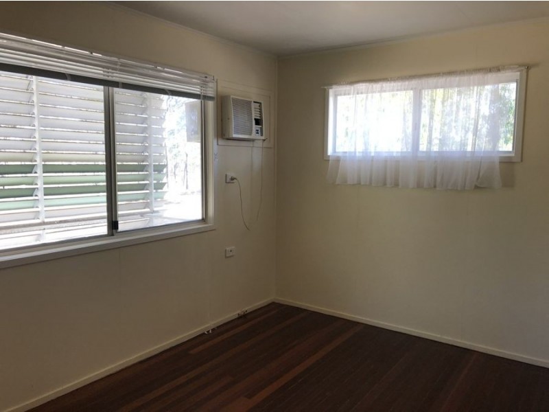 2 Spring Crescent, Dysart QLD 4745