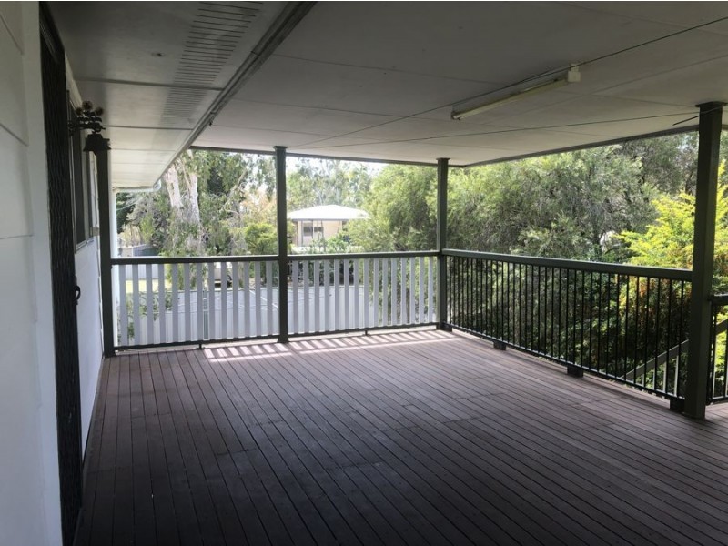 2 Spring Crescent, Dysart QLD 4745